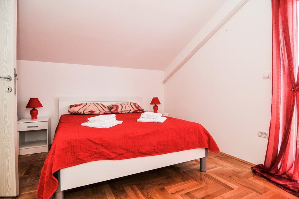Apartmani P&M Тиват Екстериор снимка