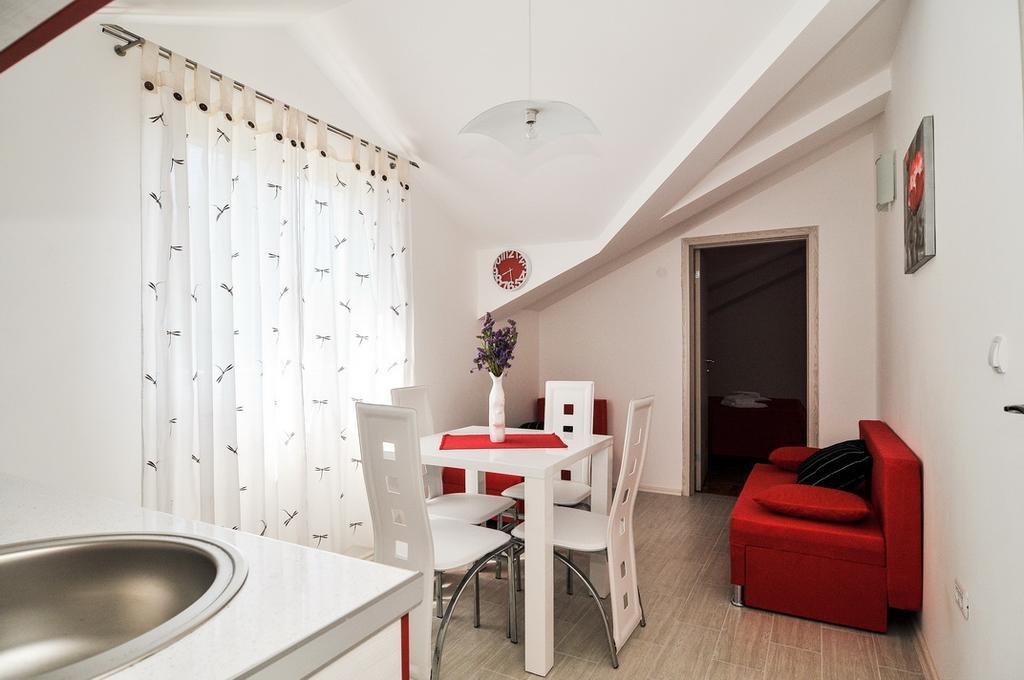 Apartmani P&M Тиват Екстериор снимка