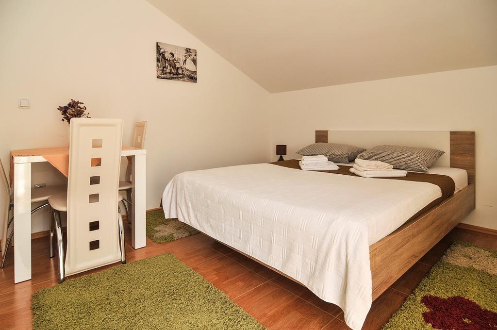 Apartmani P&M Тиват Екстериор снимка