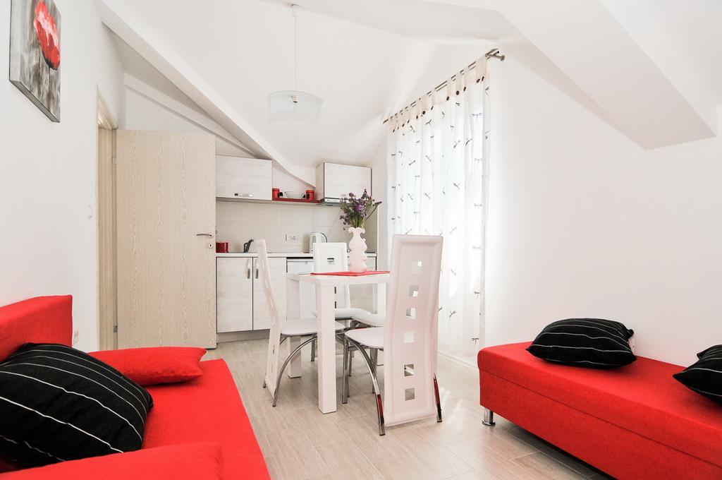 Apartmani P&M Тиват Екстериор снимка